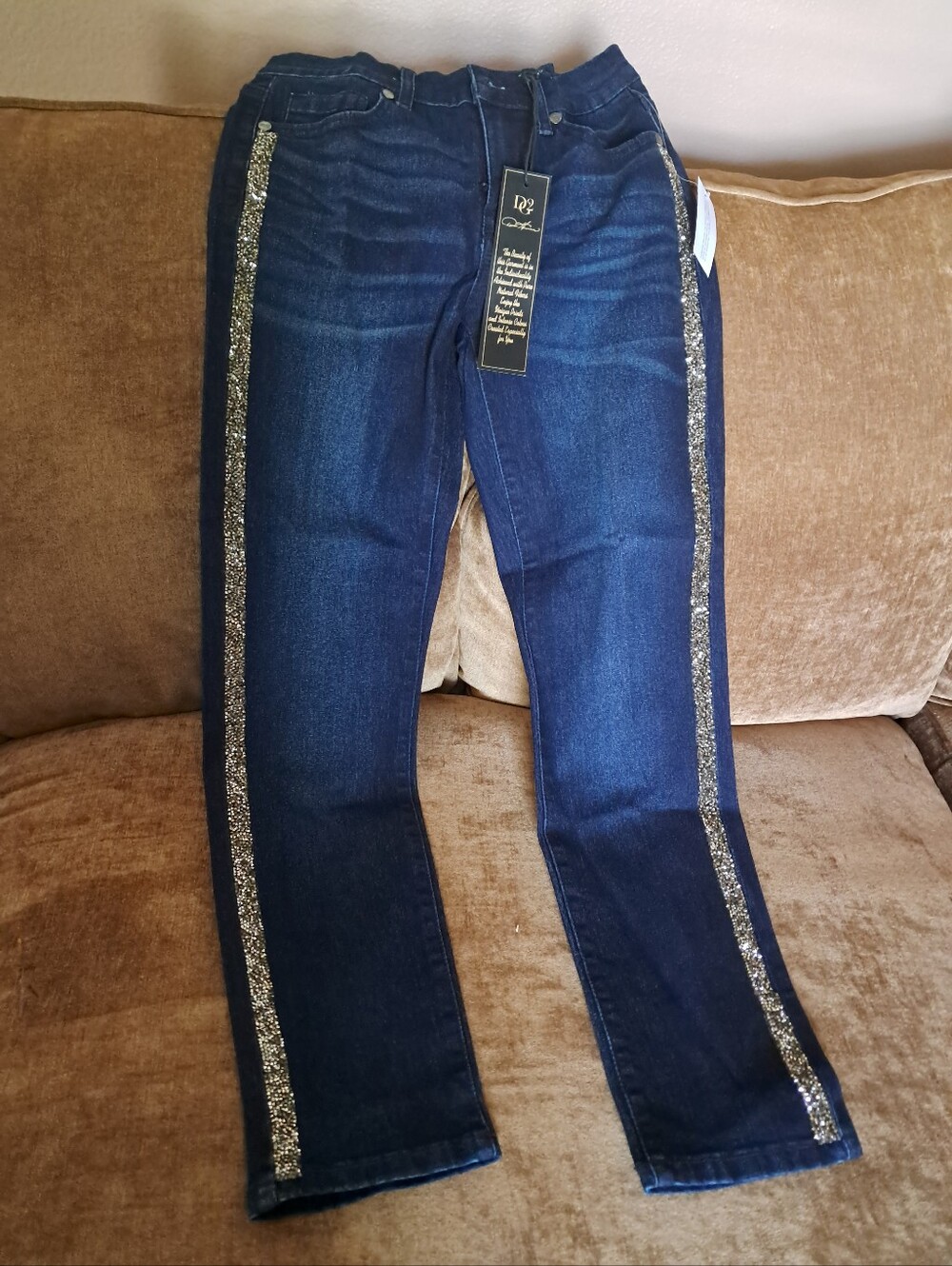 NWT DG2 Dark Blue Women’s Jeans with Gold Side Stripes.